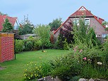Ferienhaus Nordsee Terrasse und Garten